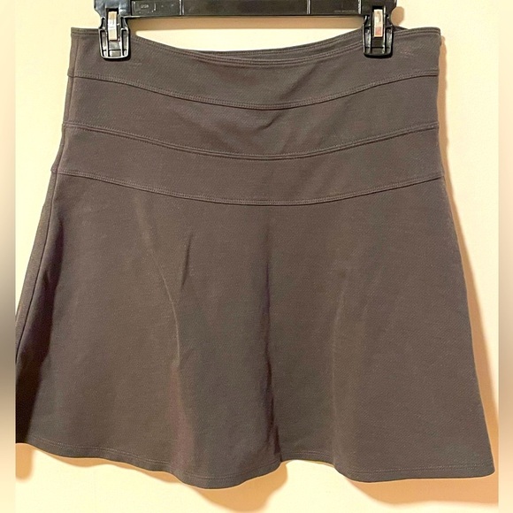 Athleta Women's Gray Skirt Size 4 - Picture 1 of 7